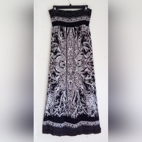 Riley+James - Picture 3 of 4